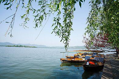 《双影奇境》Steam峰值超25万 打破EA付费游戏记录